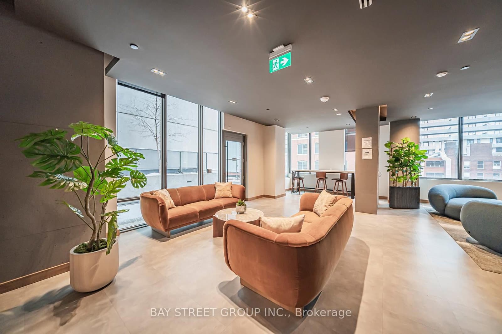 108 Peter Street, Unit 1703 thumbnail 5