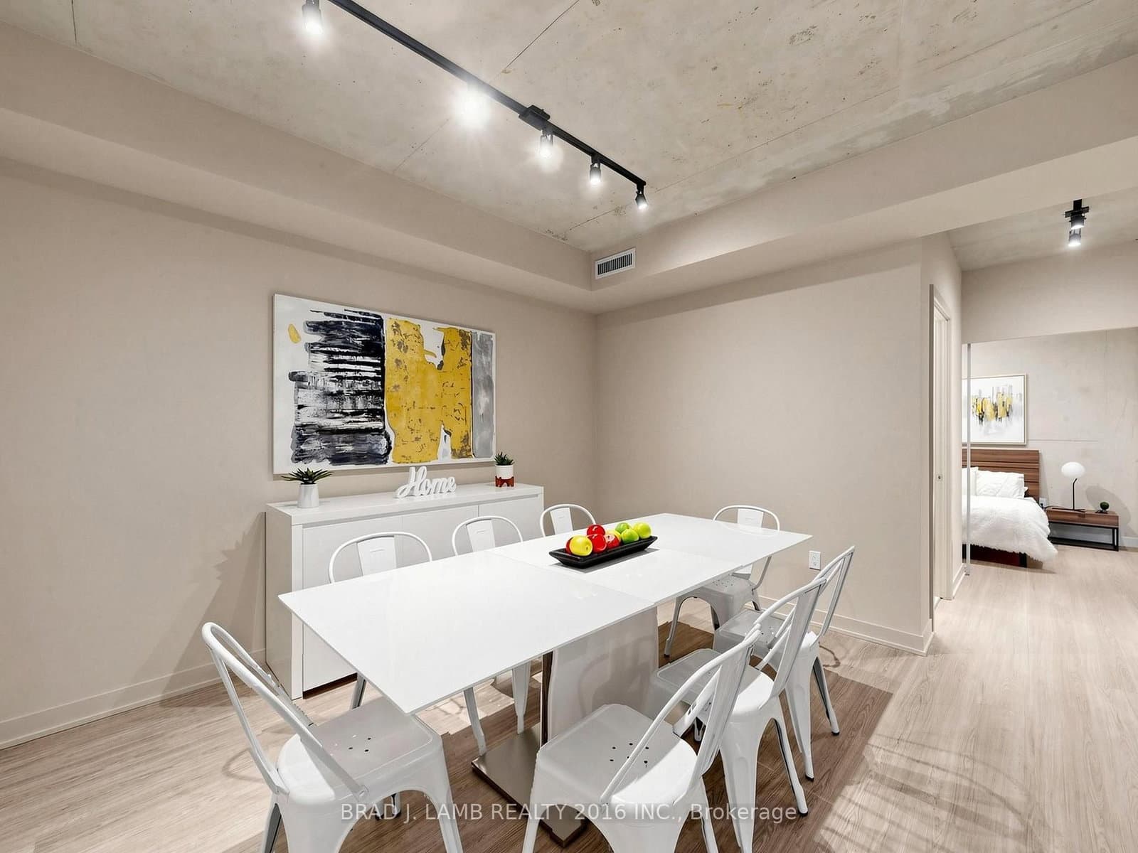 284 King Street E, Unit 404 thumbnail 21