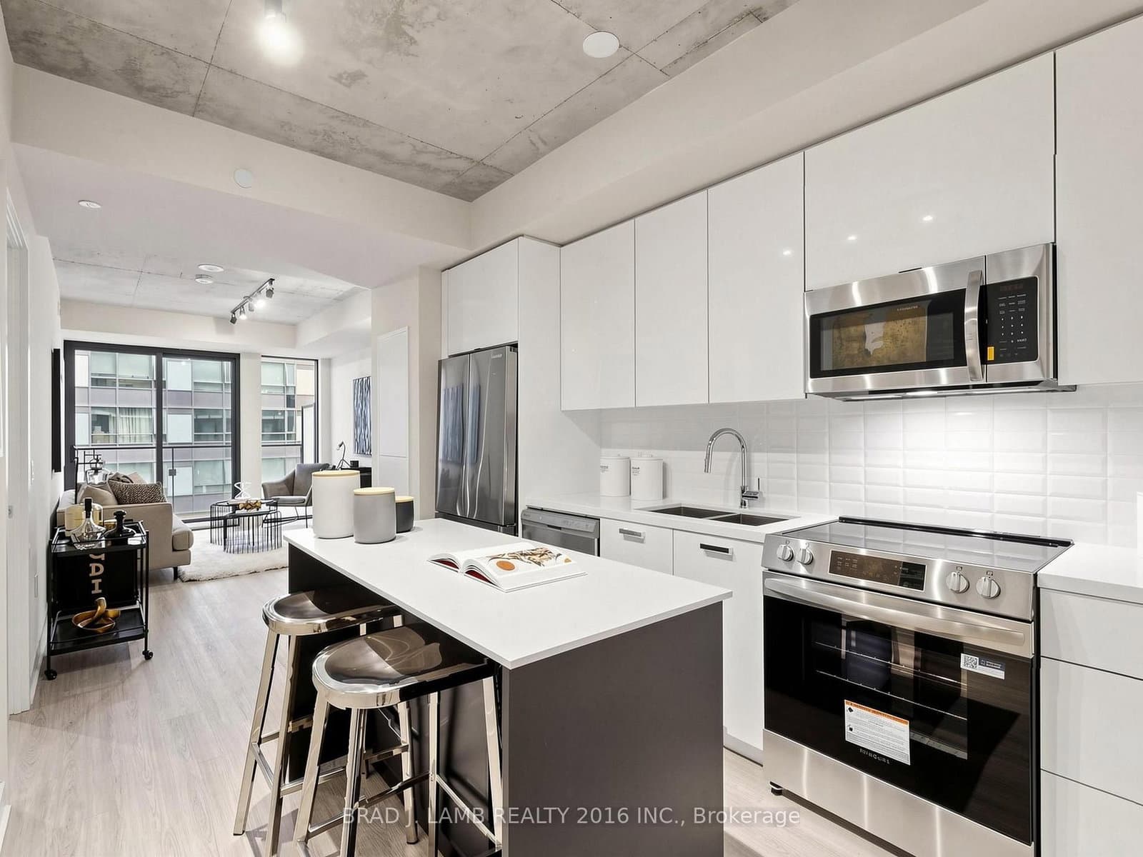 284 King Street E, Unit 505 thumbnail 11