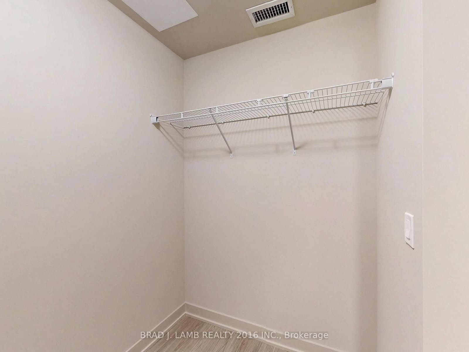 284 King Street E, Unit 505 thumbnail 23
