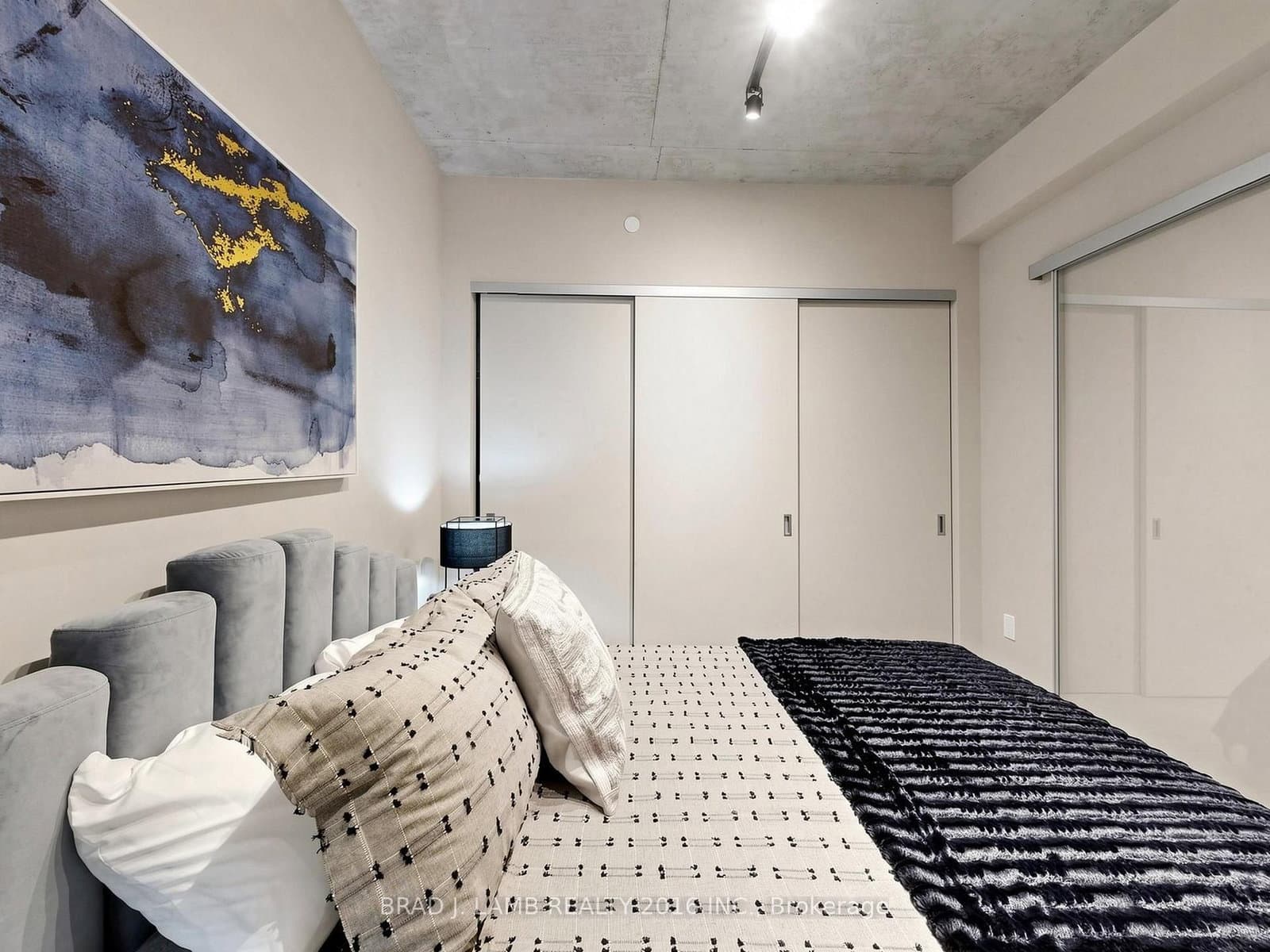 284 King Street E, Unit 505 thumbnail 30