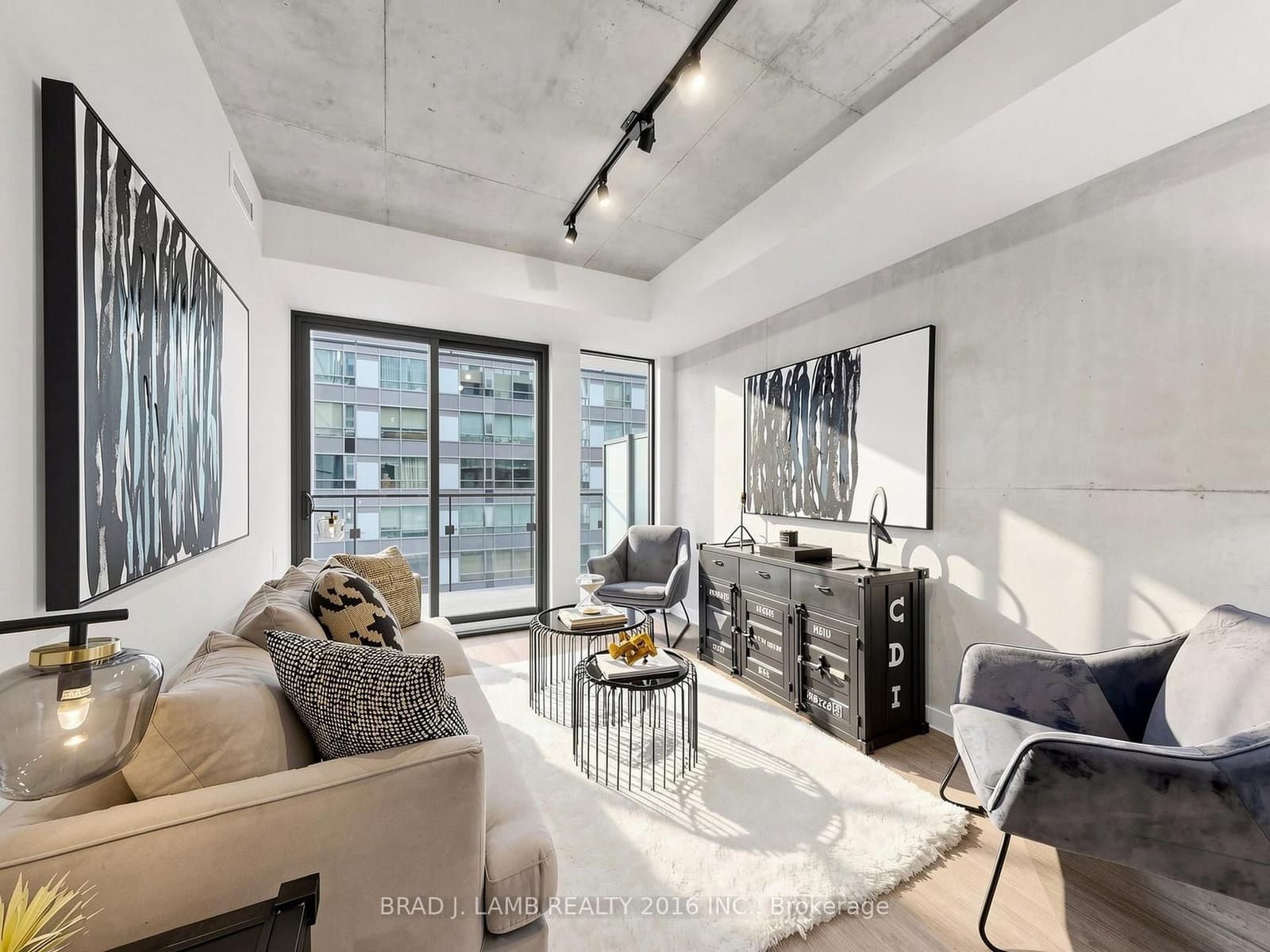 284 King Street E, Unit 505 thumbnail 4