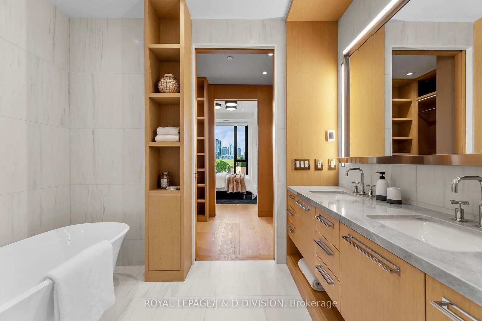 1 Strathgowan Avenue, Unit 710 thumbnail 20