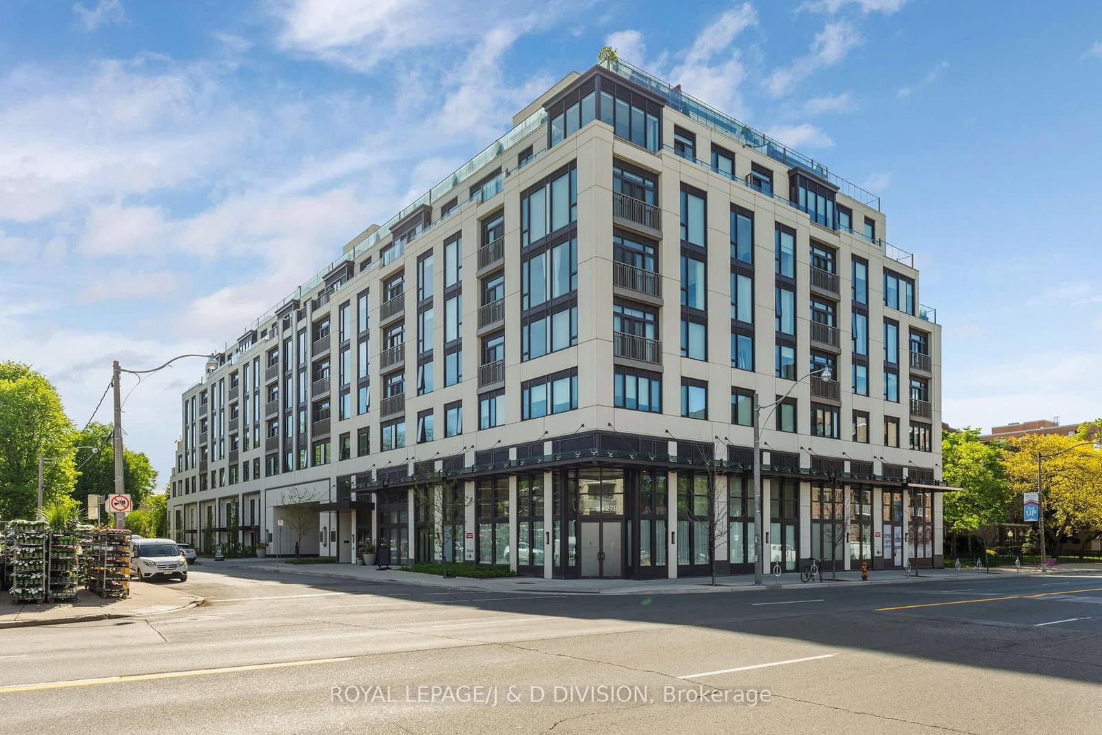 1 Strathgowan Avenue, Unit 710 thumbnail 37