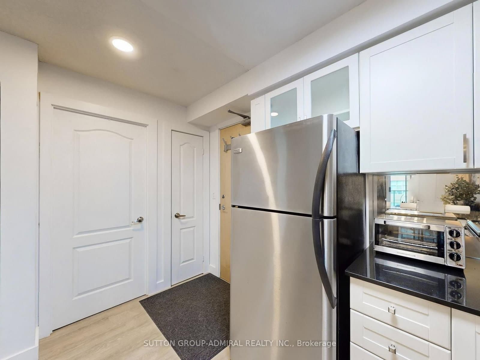 212 Eglinton Avenue E, Unit 1005 thumbnail 11