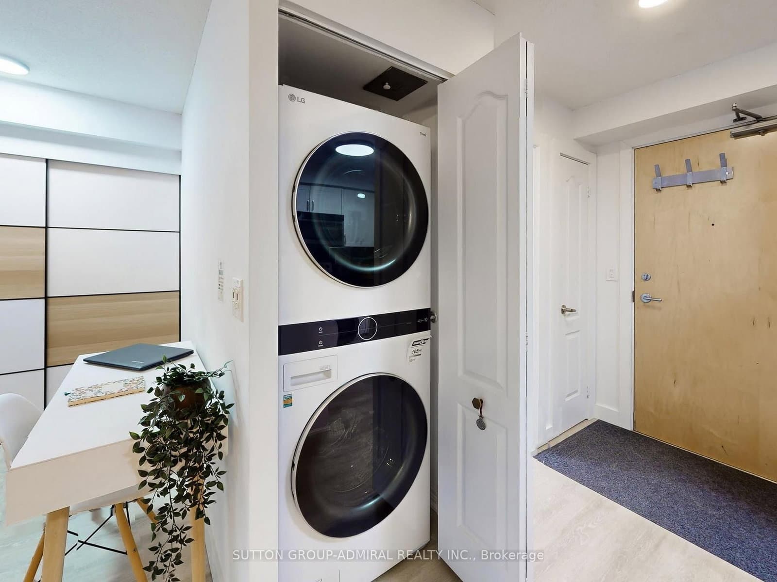 212 Eglinton Avenue E, Unit 1005 thumbnail 20