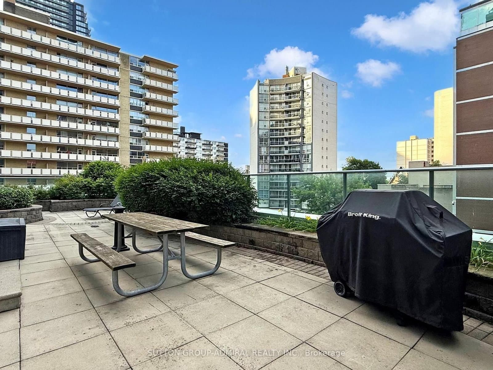 212 Eglinton Avenue E, Unit 1005 thumbnail 36