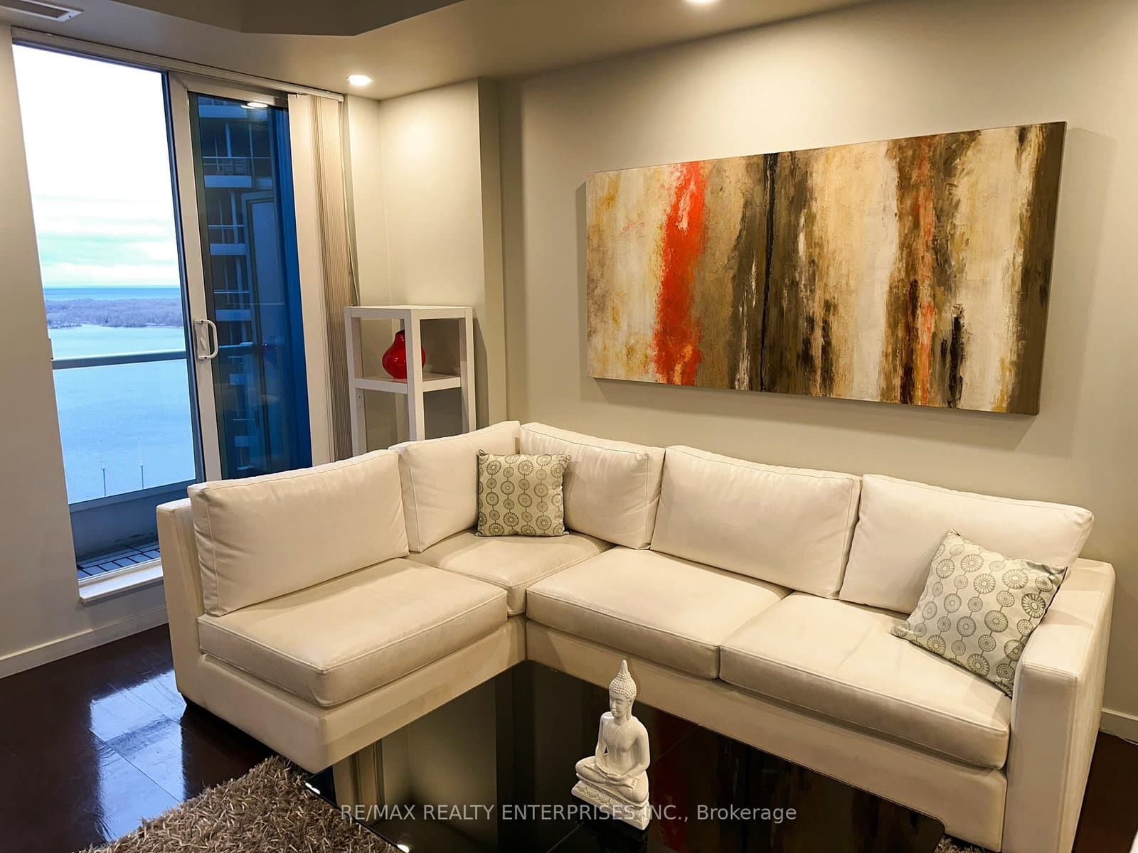 8 York Street, Unit 2710 thumbnail 8