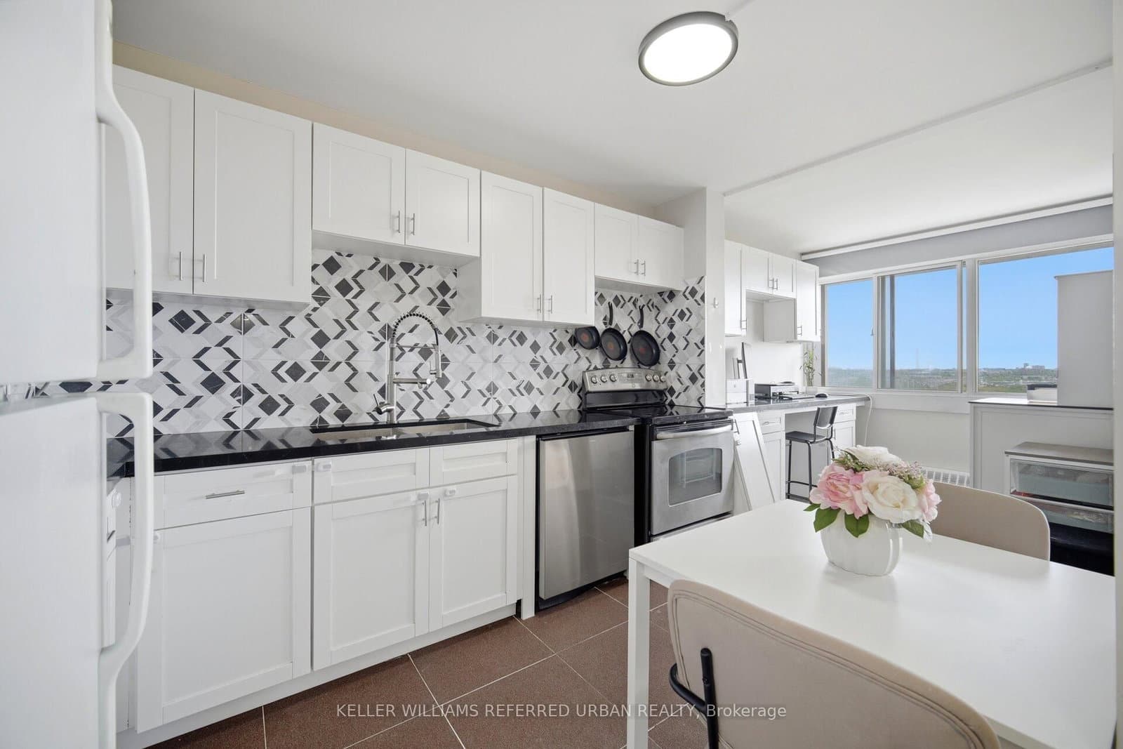 715 Don Mills Road, Unit 2204 thumbnail 14
