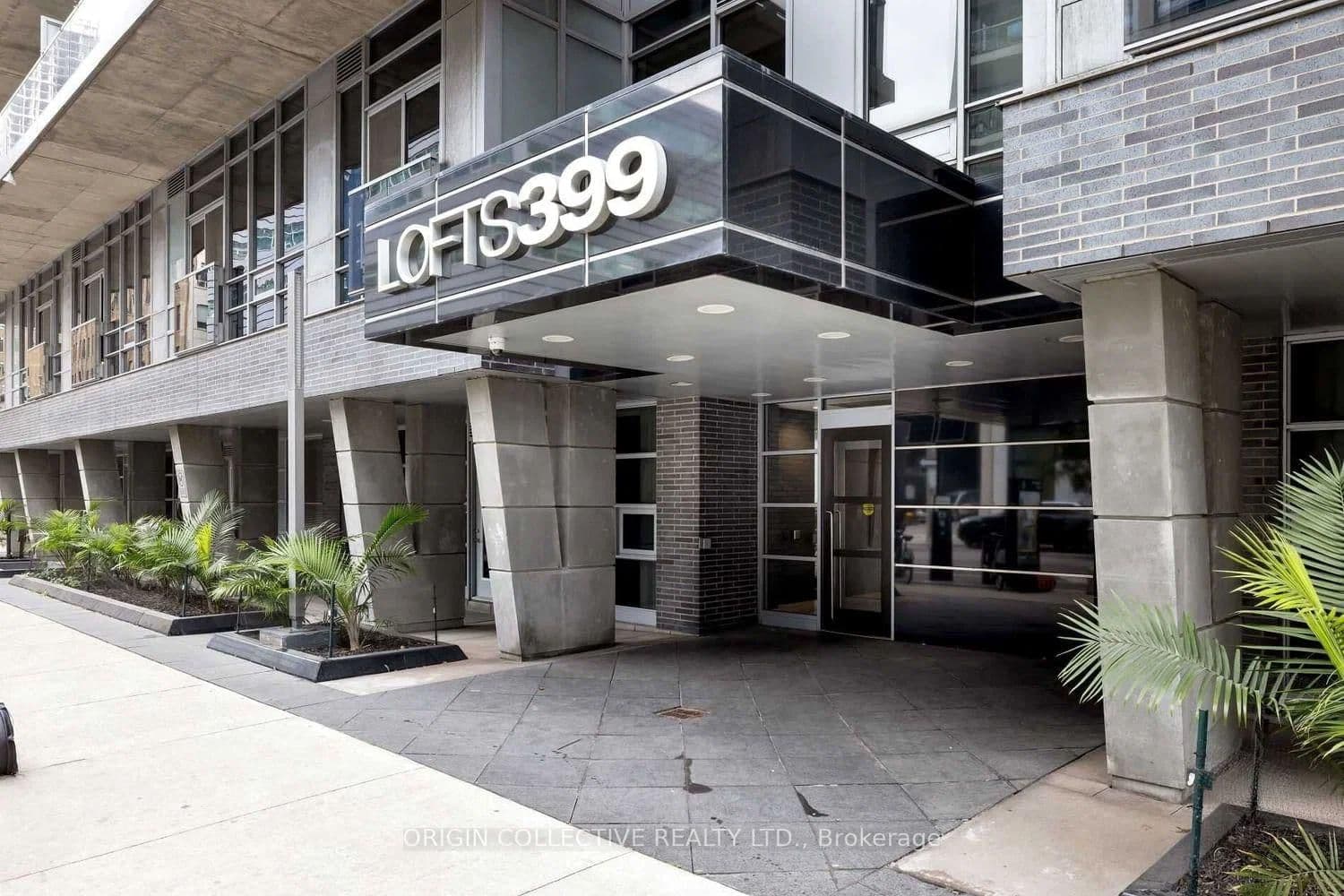 399 Adelaide Street W, Unit 417 thumbnail 3