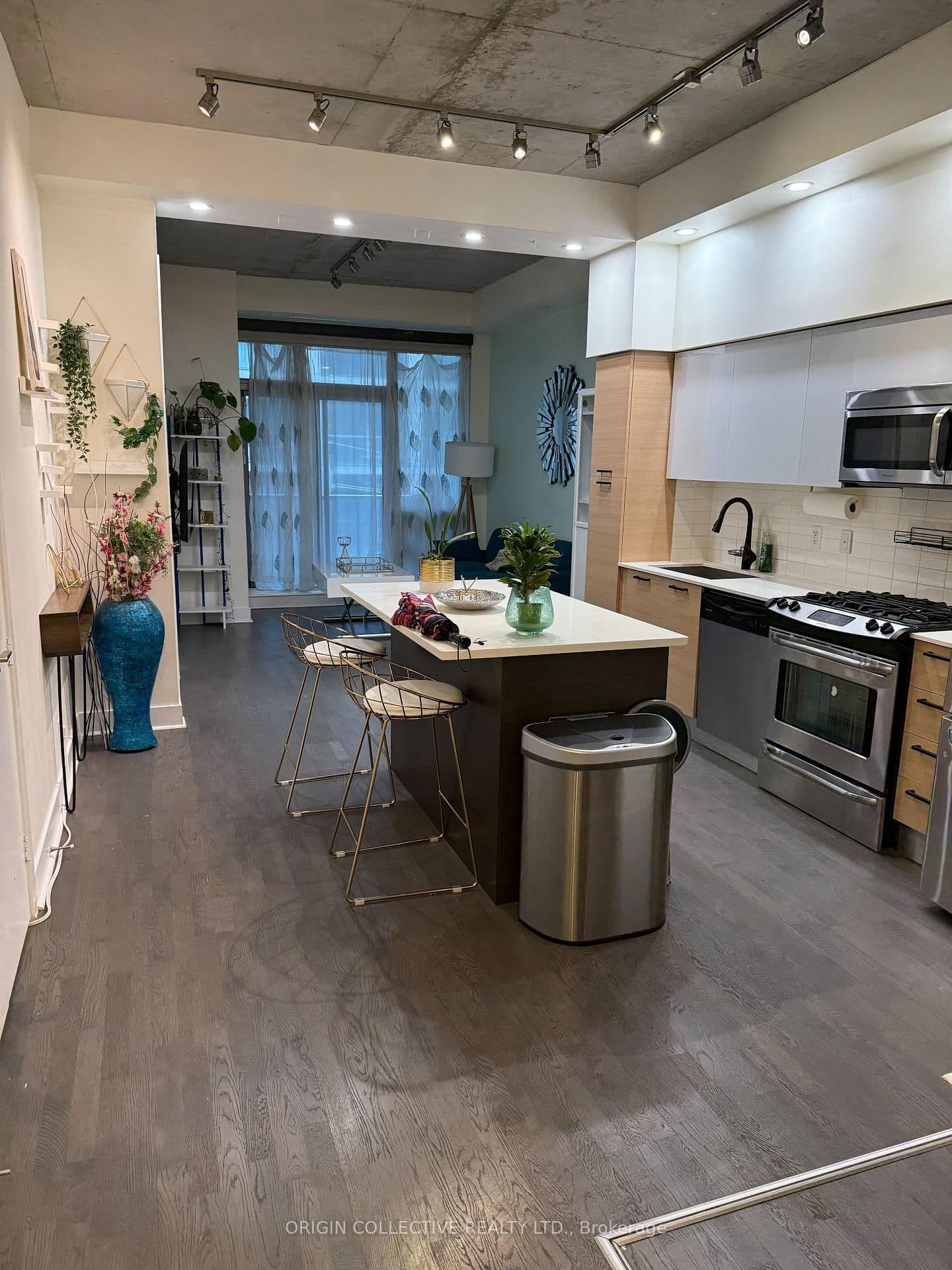399 Adelaide Street W, Unit 417 thumbnail 7