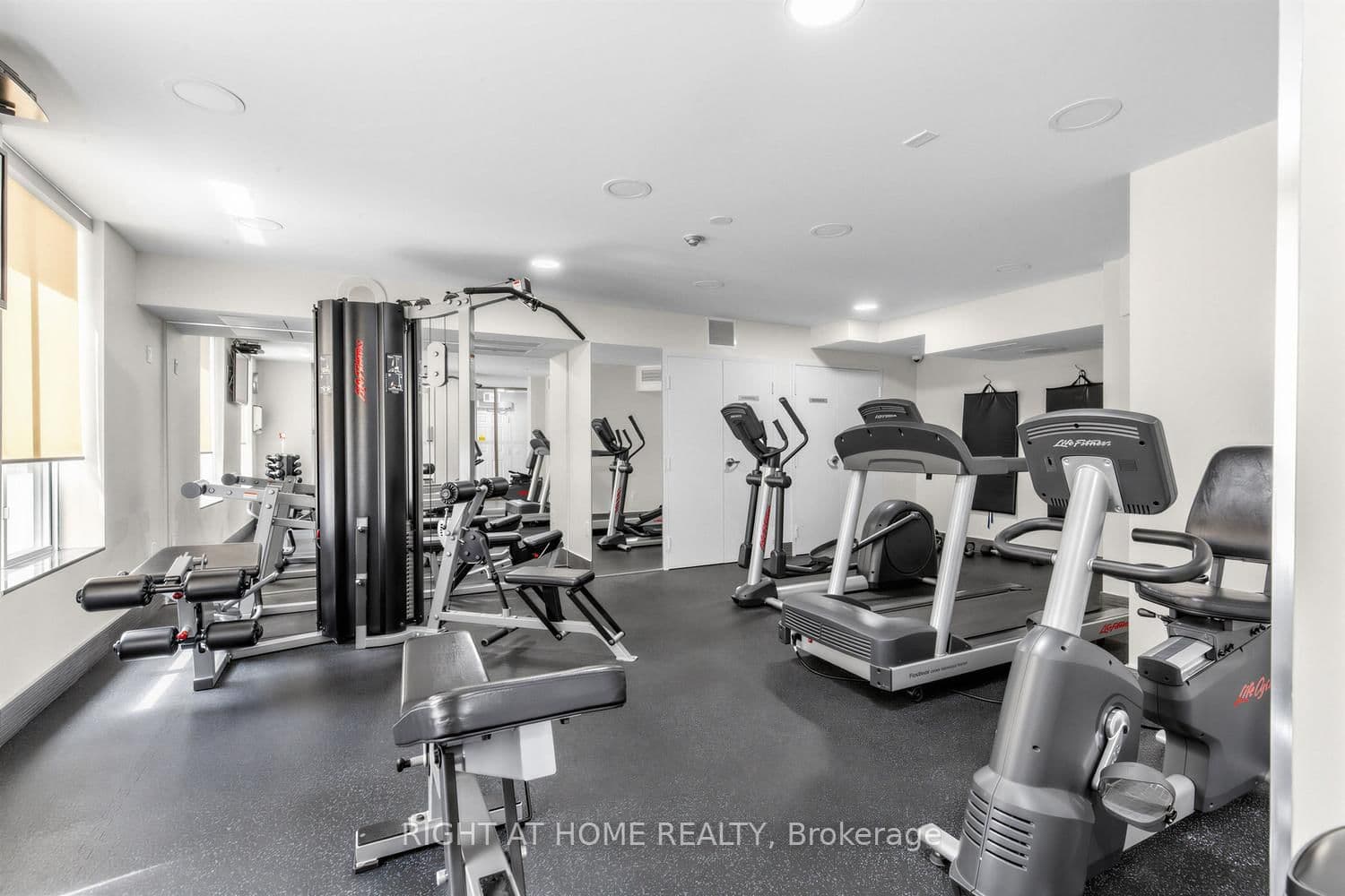 284 Bloor Street W, Unit 804 thumbnail 17