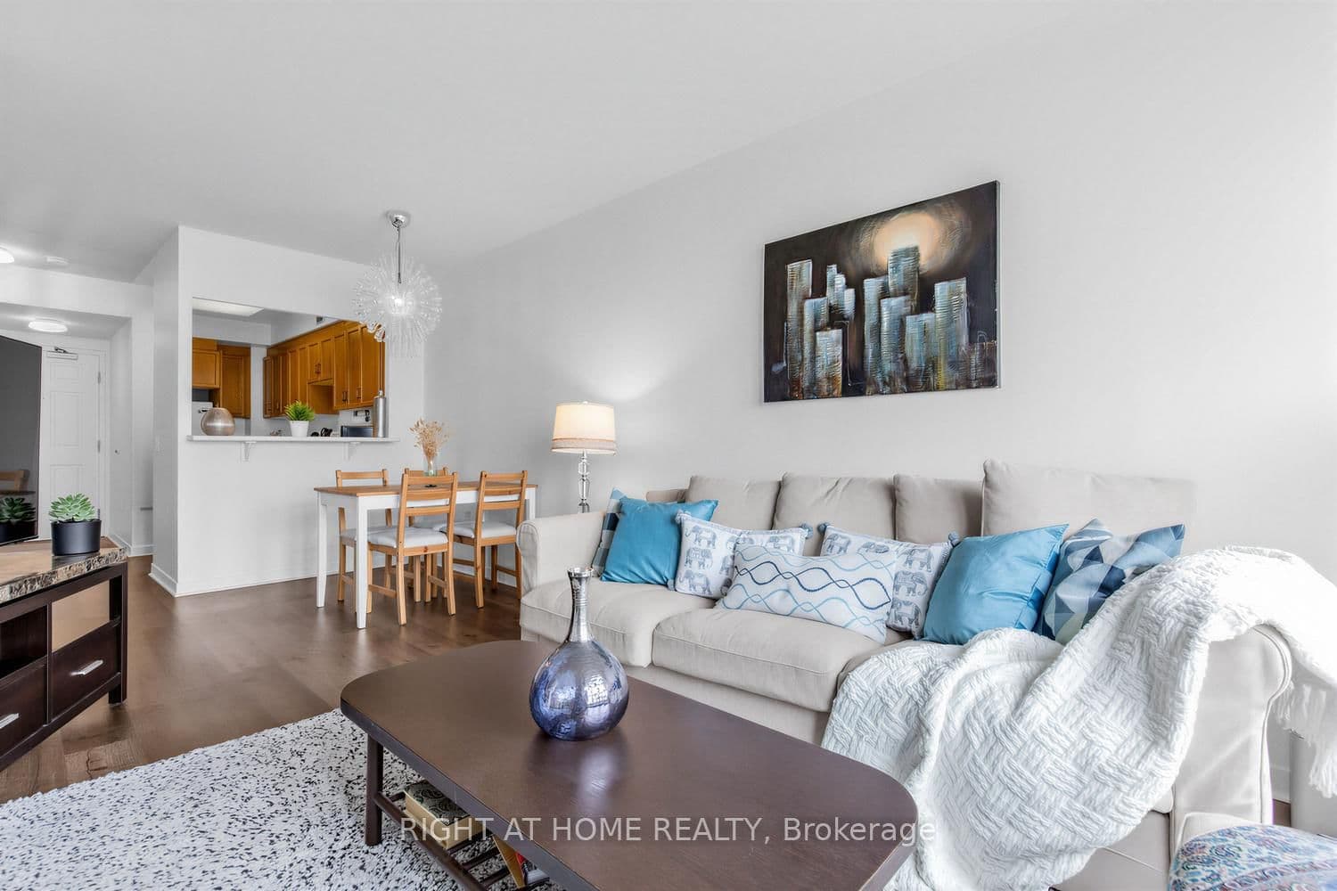 284 Bloor Street W, Unit 804 thumbnail 6