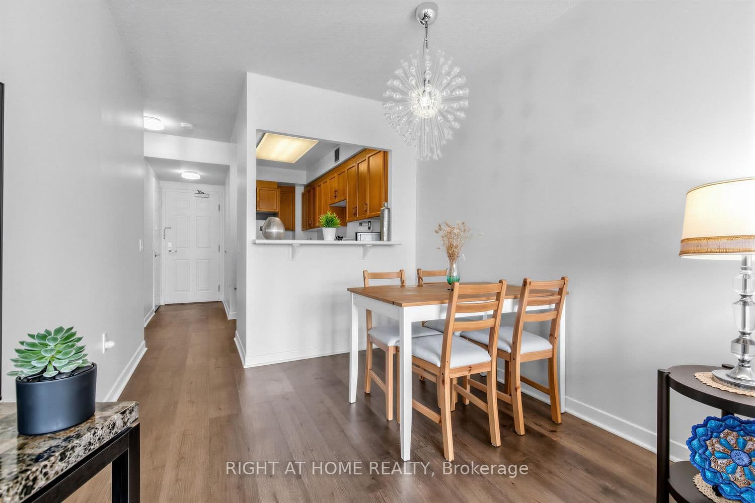 284 Bloor Street W, Unit 804 thumbnail 7