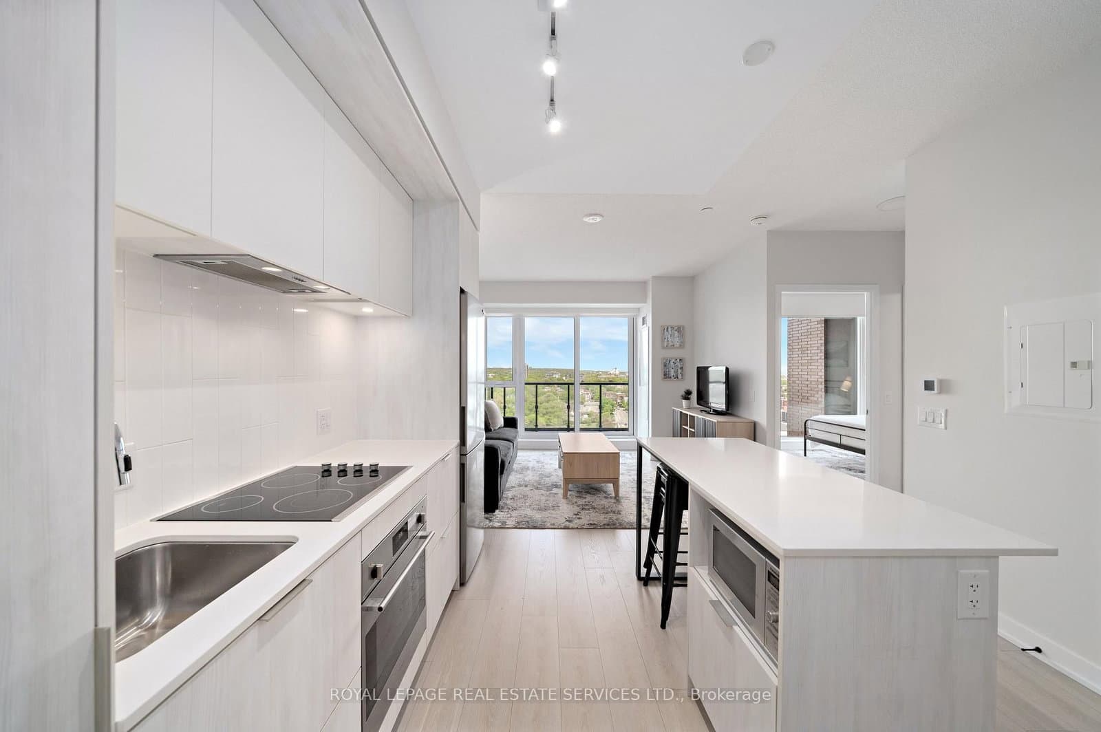 130 River Street, Unit 1411 thumbnail 10