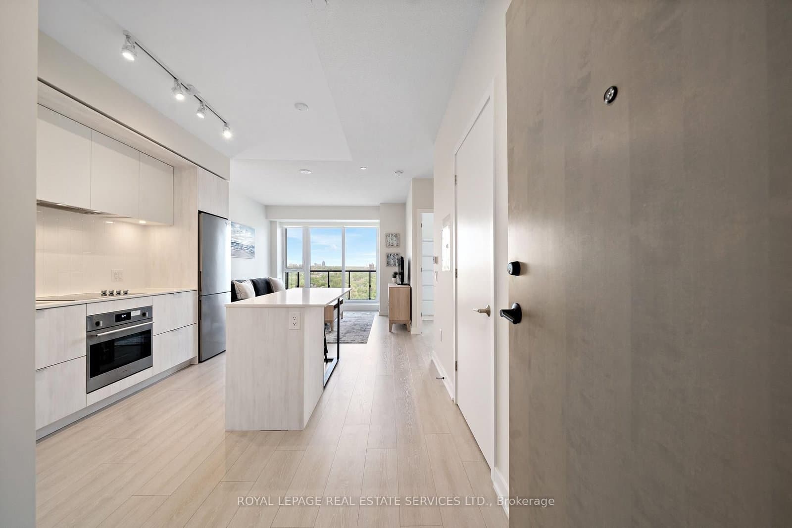 130 River Street, Unit 1411 thumbnail 6
