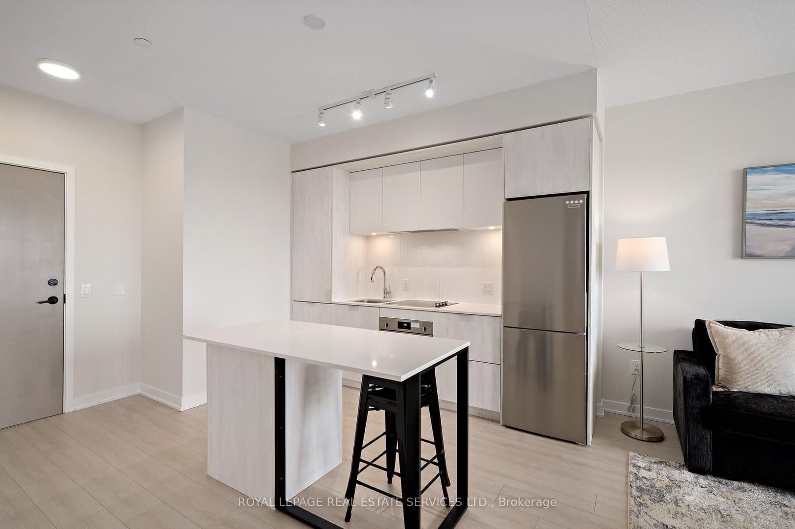 130 River Street, Unit 1411 thumbnail 8