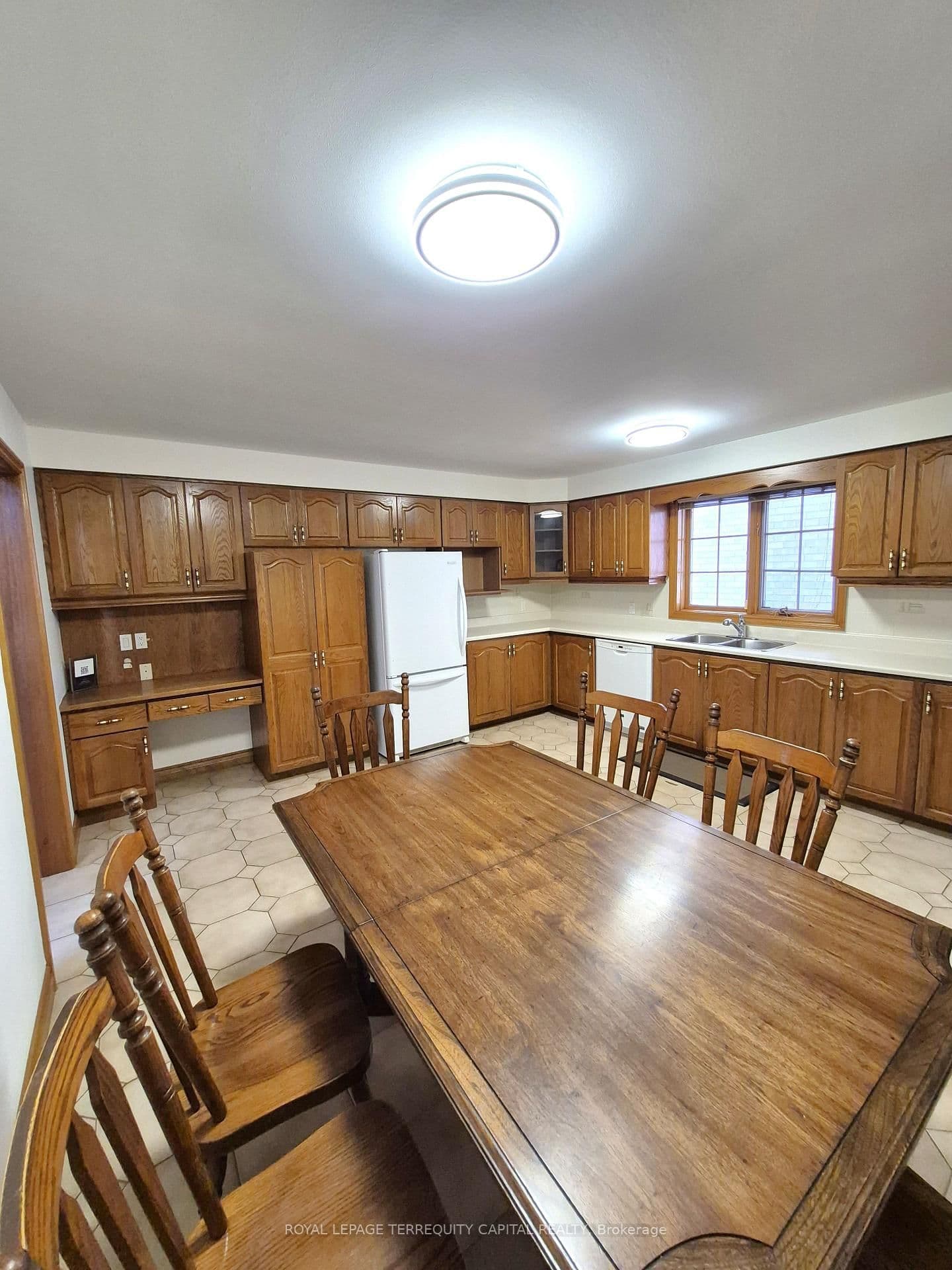 256 Cocksfield Avenue, Unit Rm 4 thumbnail 6