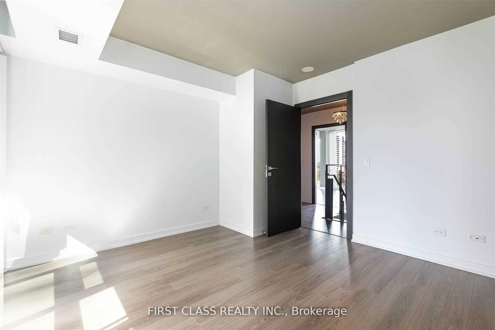 220 George Street, Unit 907 thumbnail 13