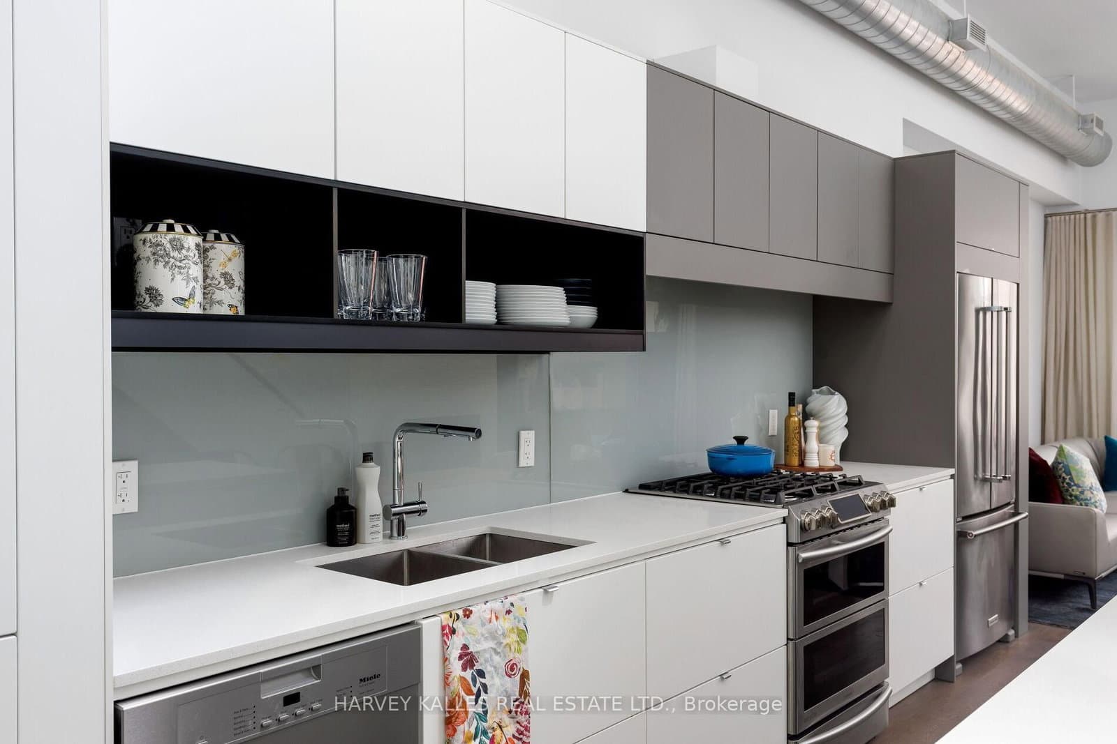 287 Richmond Street E, Unit 304 thumbnail 14