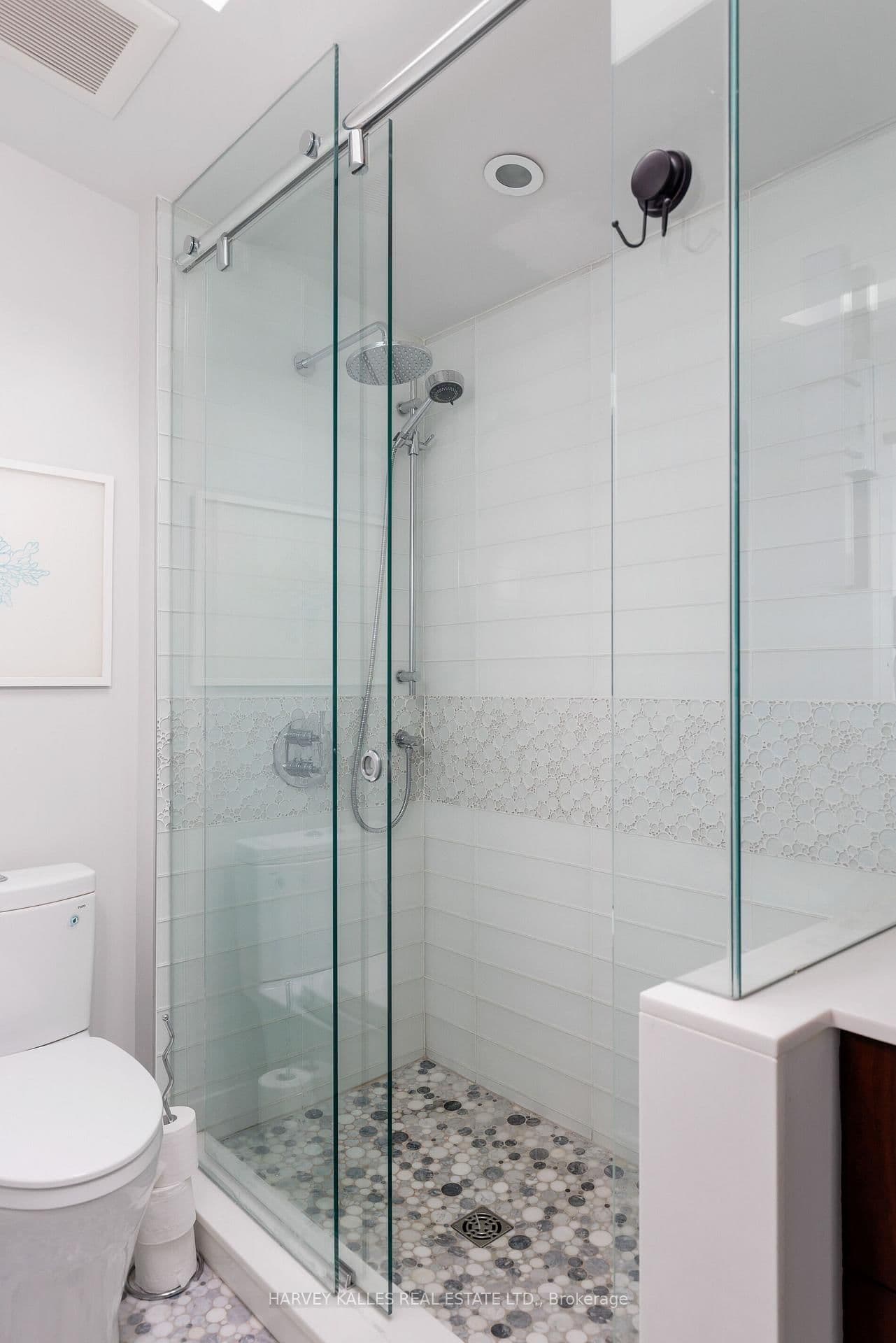 287 Richmond Street E, Unit 304 thumbnail 34