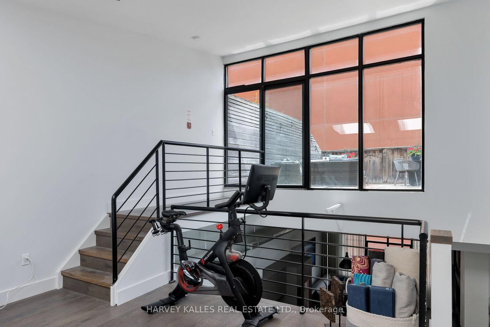287 Richmond Street E, Unit 304 thumbnail 37