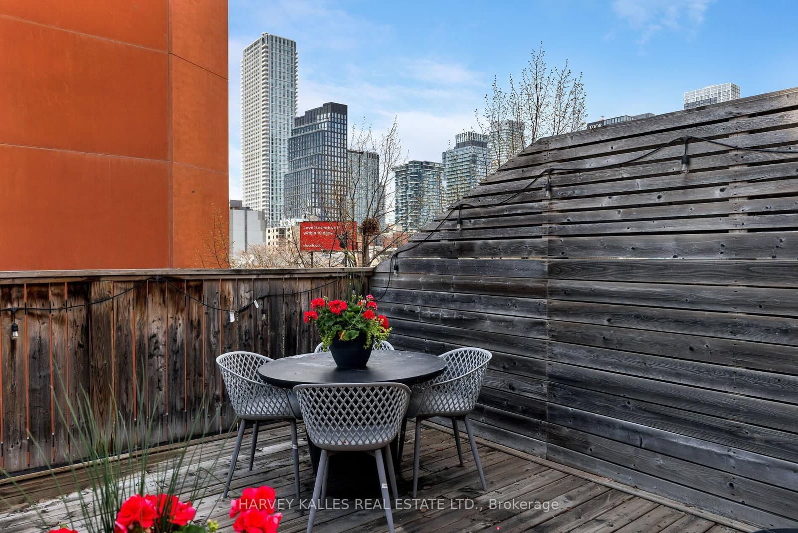 287 Richmond Street E, Unit 304 thumbnail 45