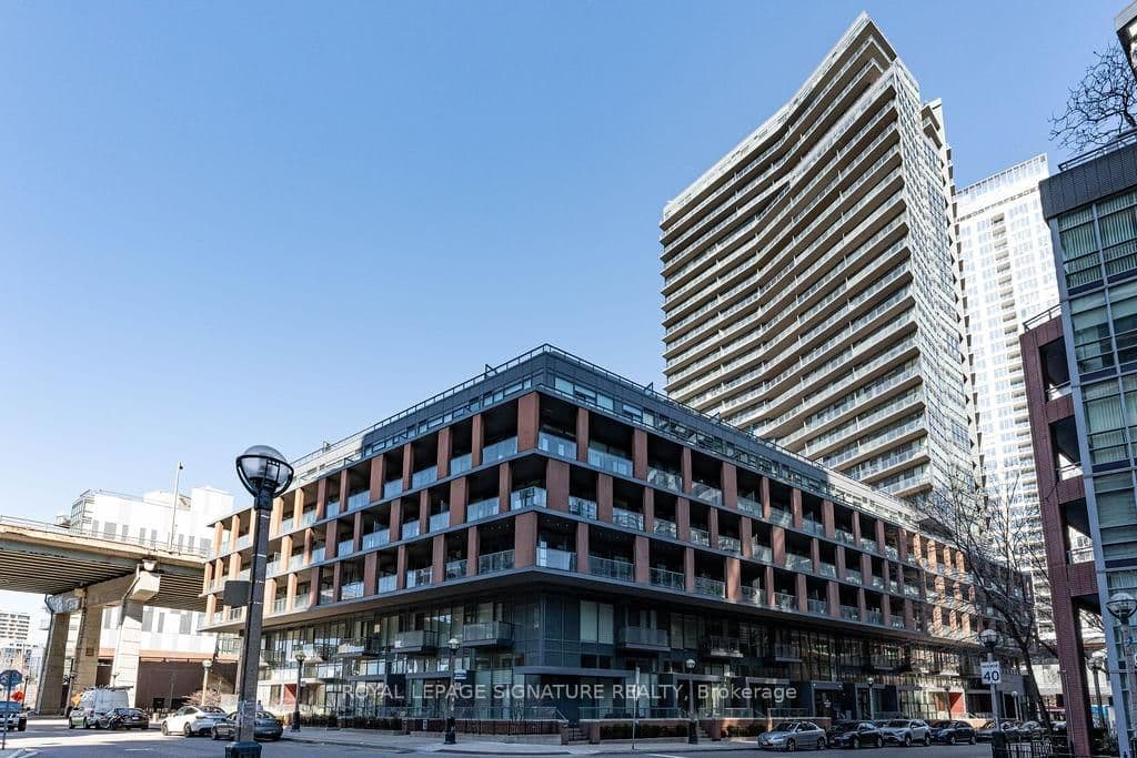 20 Bruyeres Mews, Unit 501 - Image 1