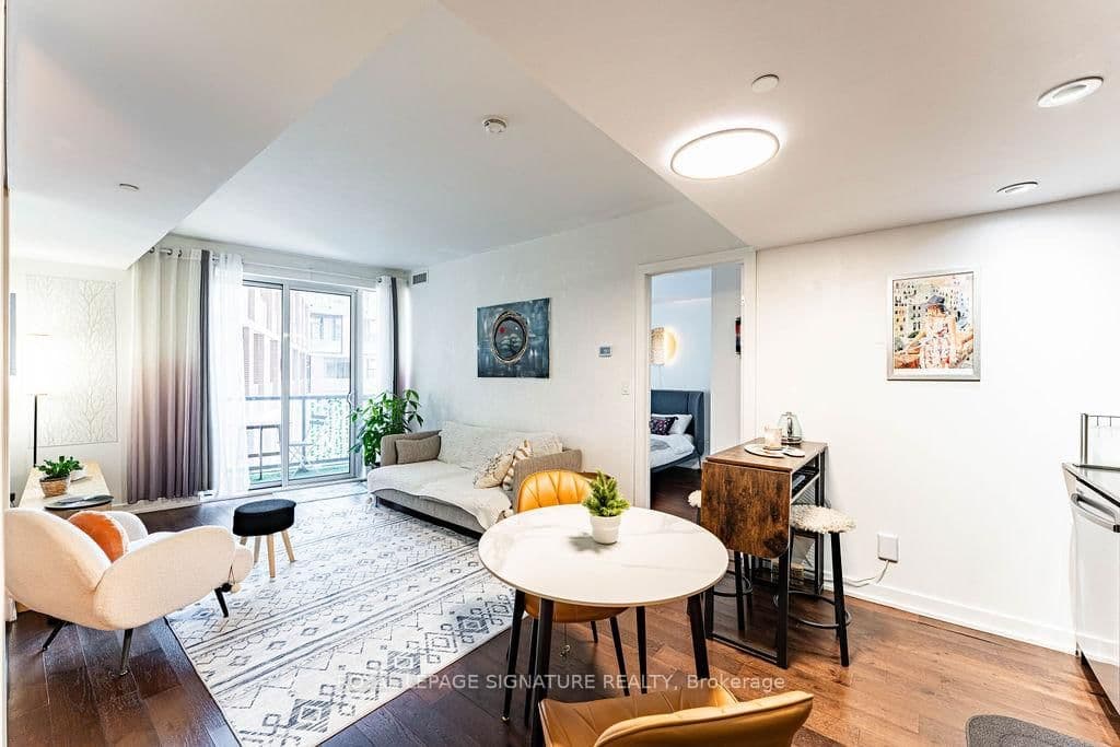 20 Bruyeres Mews, Unit 501 thumbnail 15