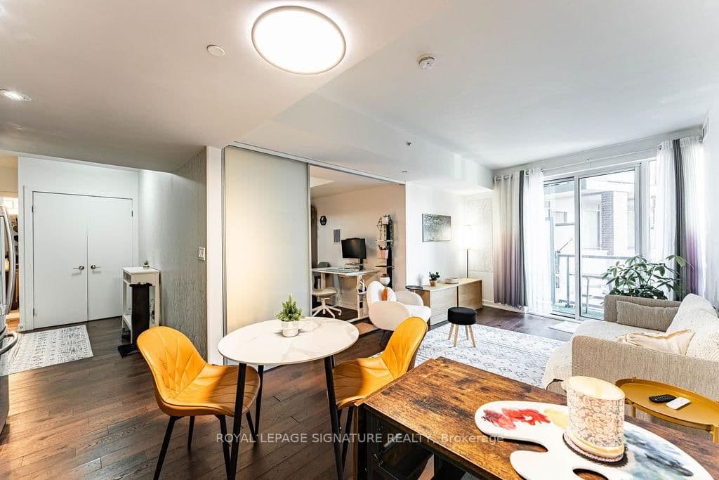 20 Bruyeres Mews, Unit 501 thumbnail 17