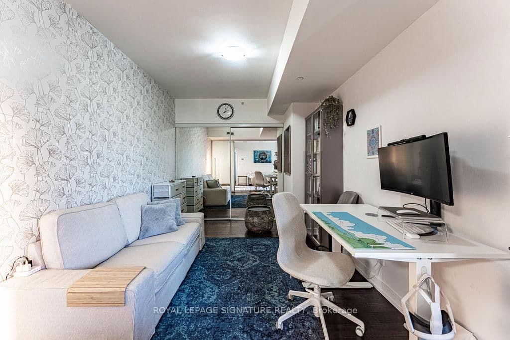 20 Bruyeres Mews, Unit 501 thumbnail 27