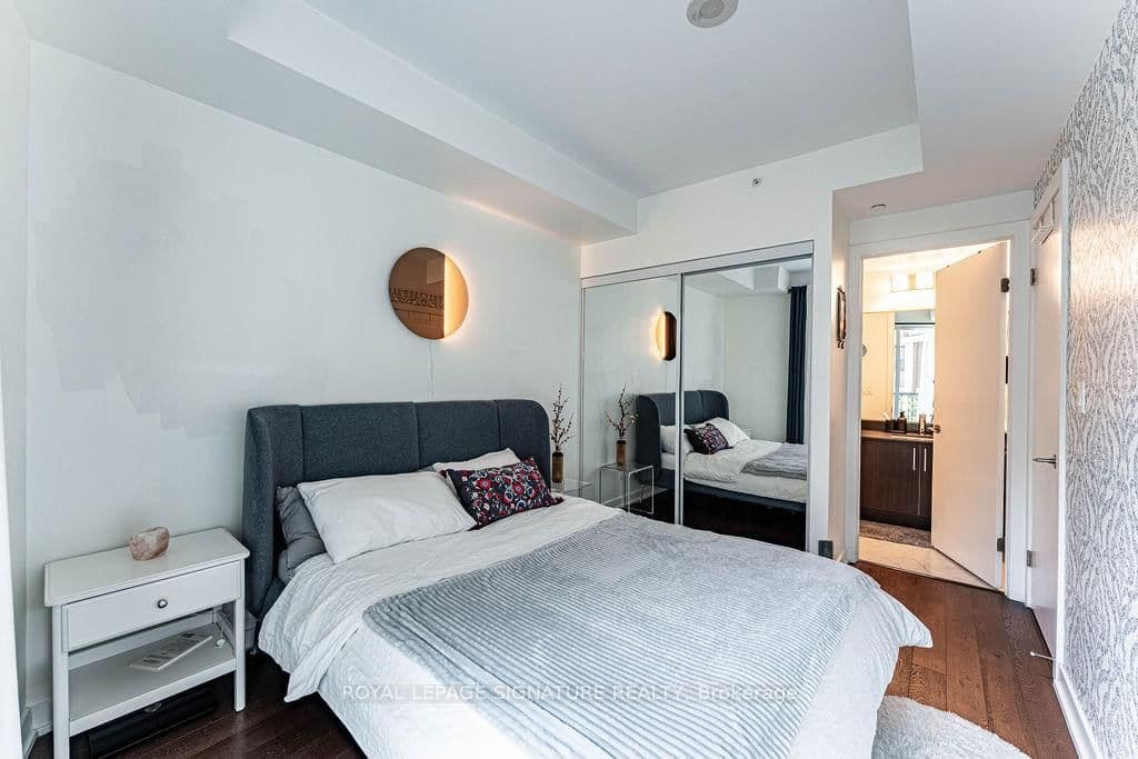 20 Bruyeres Mews, Unit 501 thumbnail 31