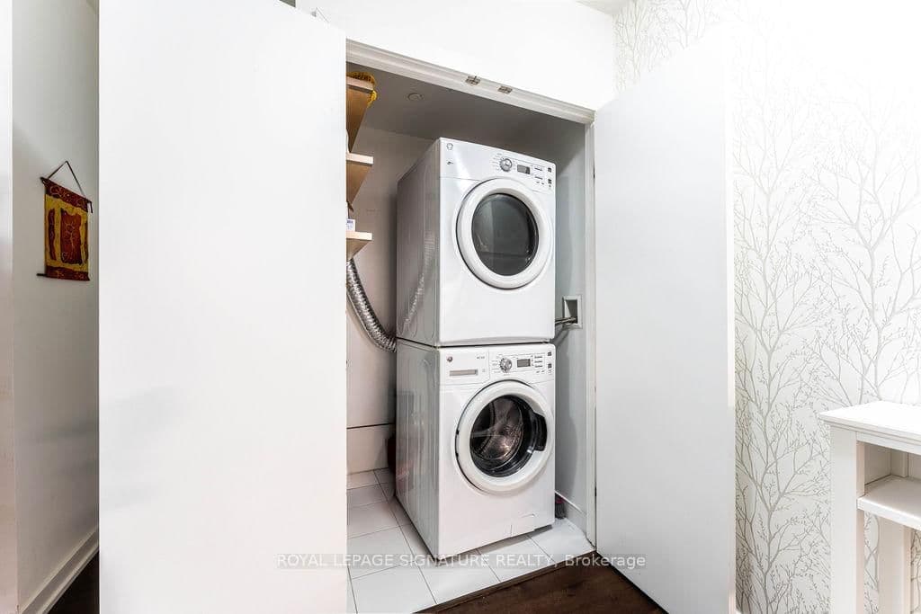 20 Bruyeres Mews, Unit 501 thumbnail 34