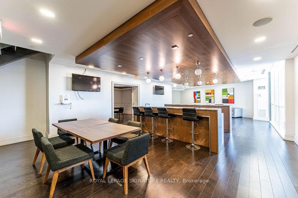 20 Bruyeres Mews, Unit 501 thumbnail 39