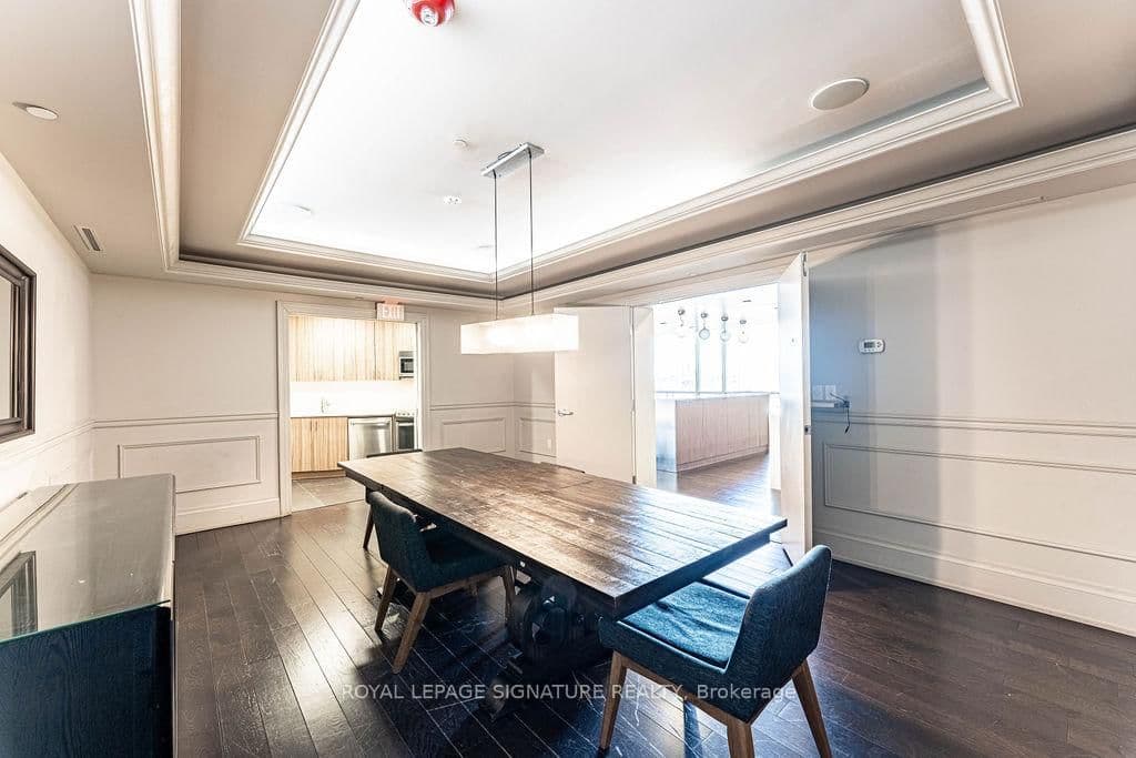 20 Bruyeres Mews, Unit 501 thumbnail 41