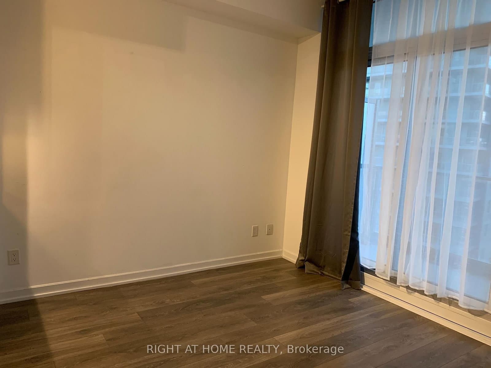 56 Forest Manor Road, Unit 1209 thumbnail 10