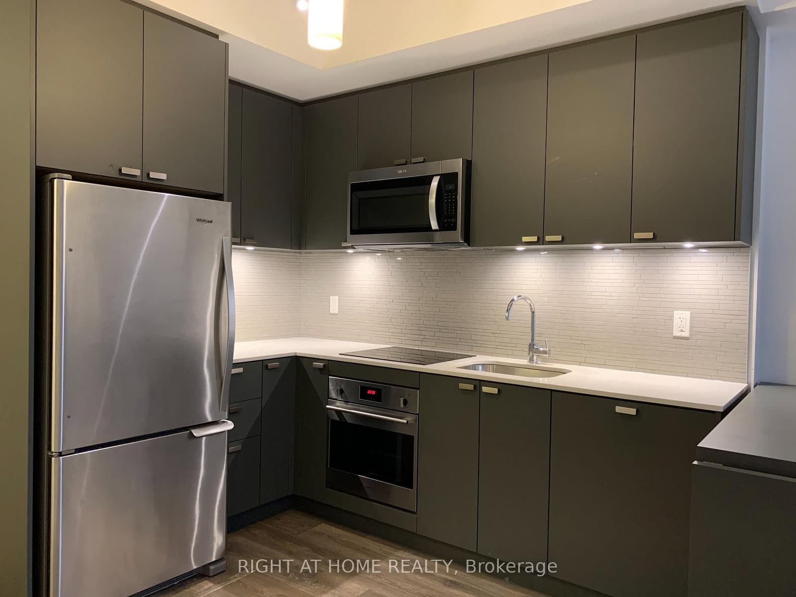 56 Forest Manor Road, Unit 1209 thumbnail 3