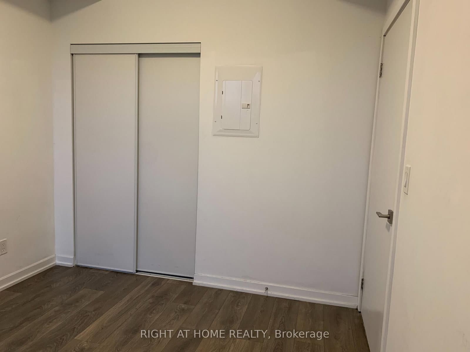 56 Forest Manor Road, Unit 1209 thumbnail 34