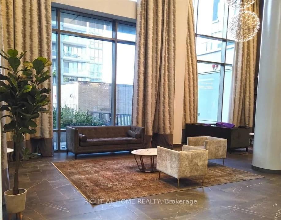 56 Forest Manor Road, Unit 1209 thumbnail 40