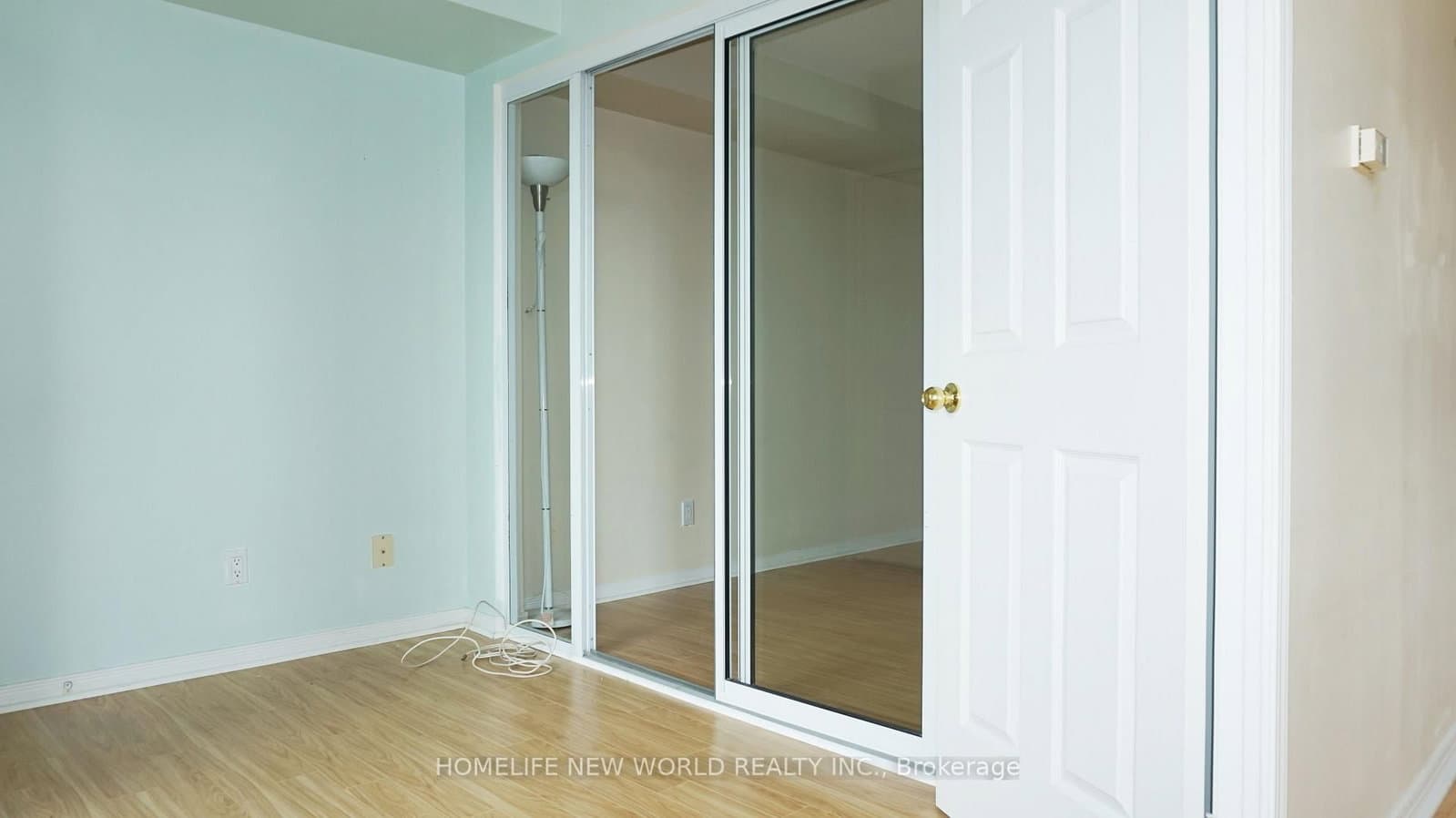 33 Empress Avenue, Unit 701 thumbnail 10