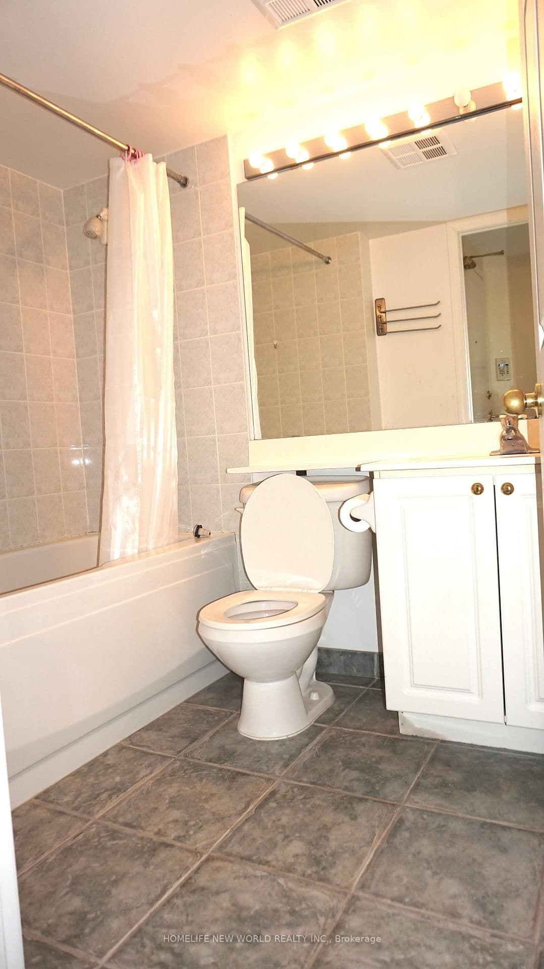 33 Empress Avenue, Unit 701 thumbnail 12