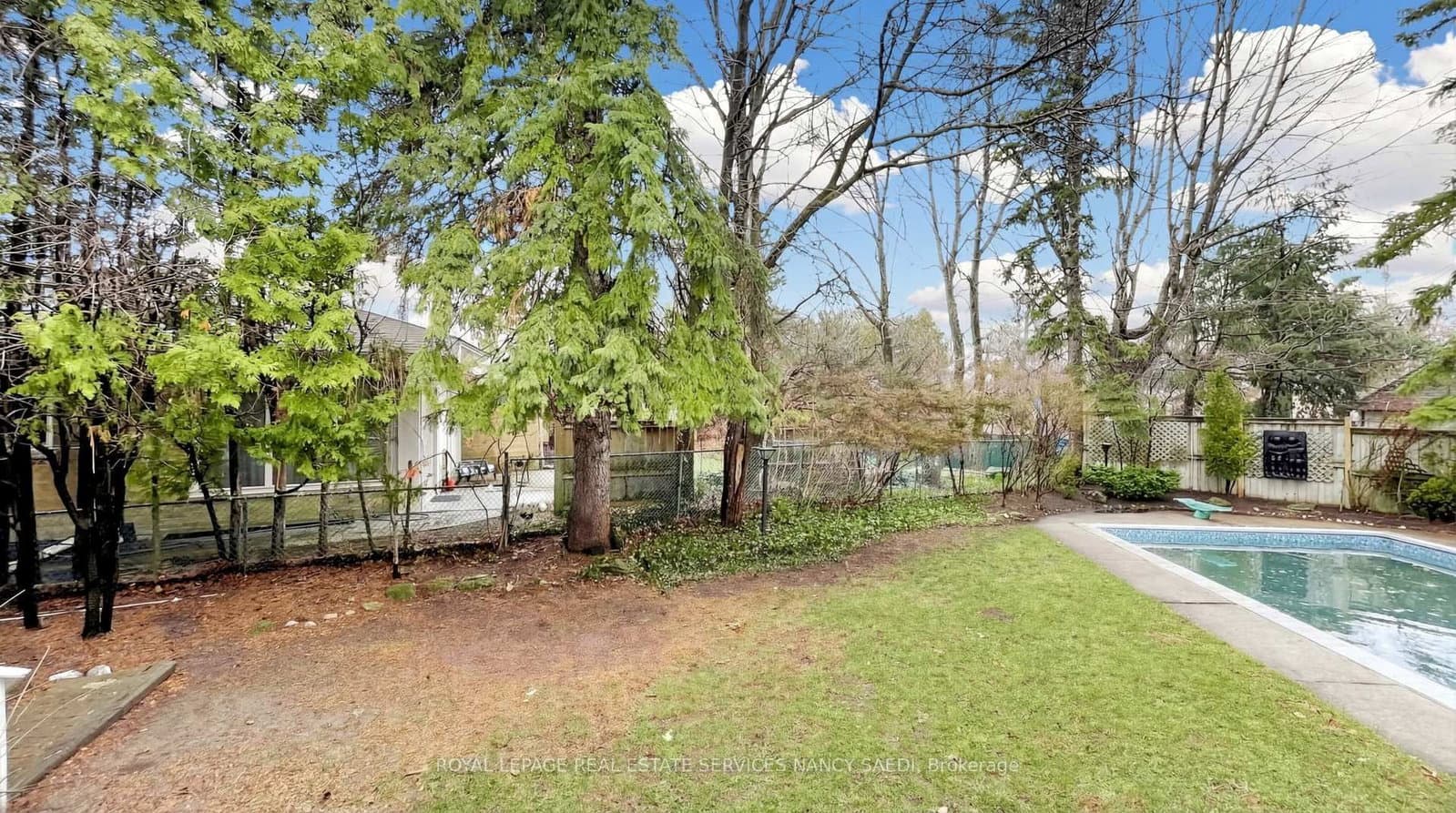 2 Colvestone Road thumbnail 42