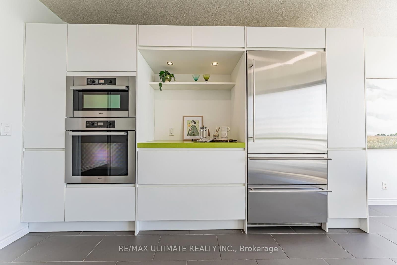 10 Queens Quay W, Unit 2206 thumbnail 17