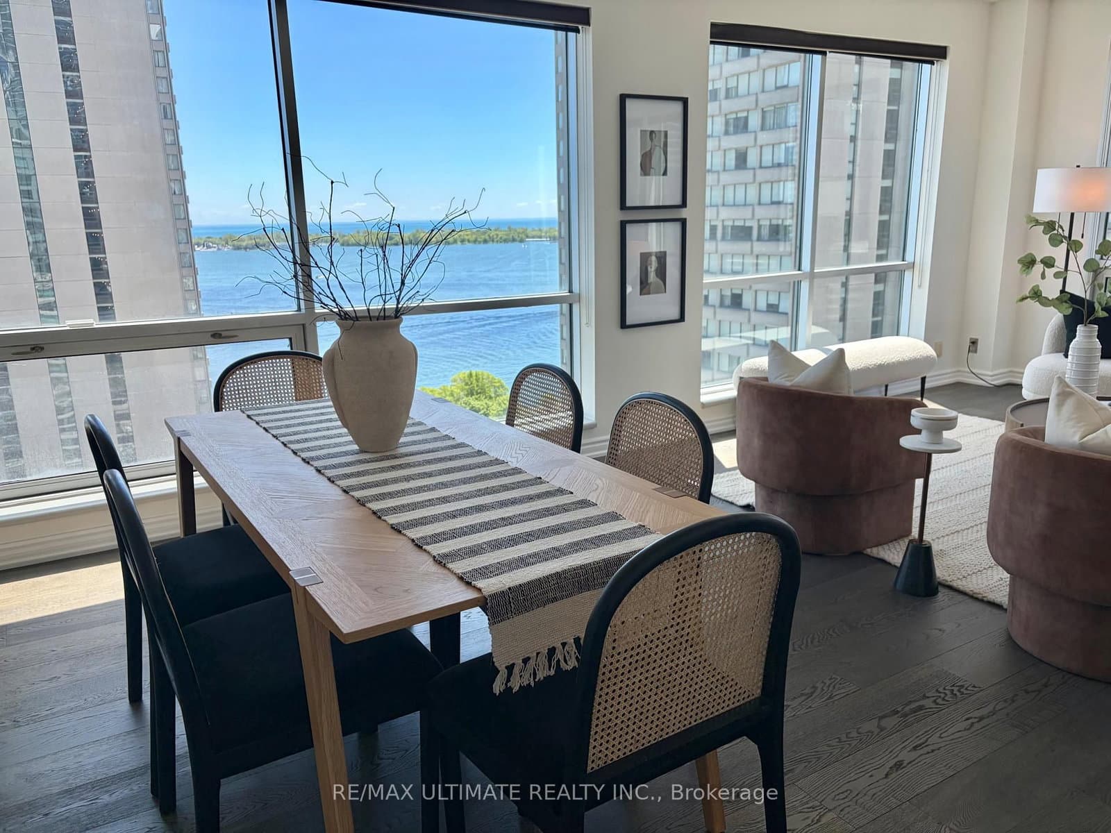 10 Queens Quay W, Unit 2206 thumbnail 21