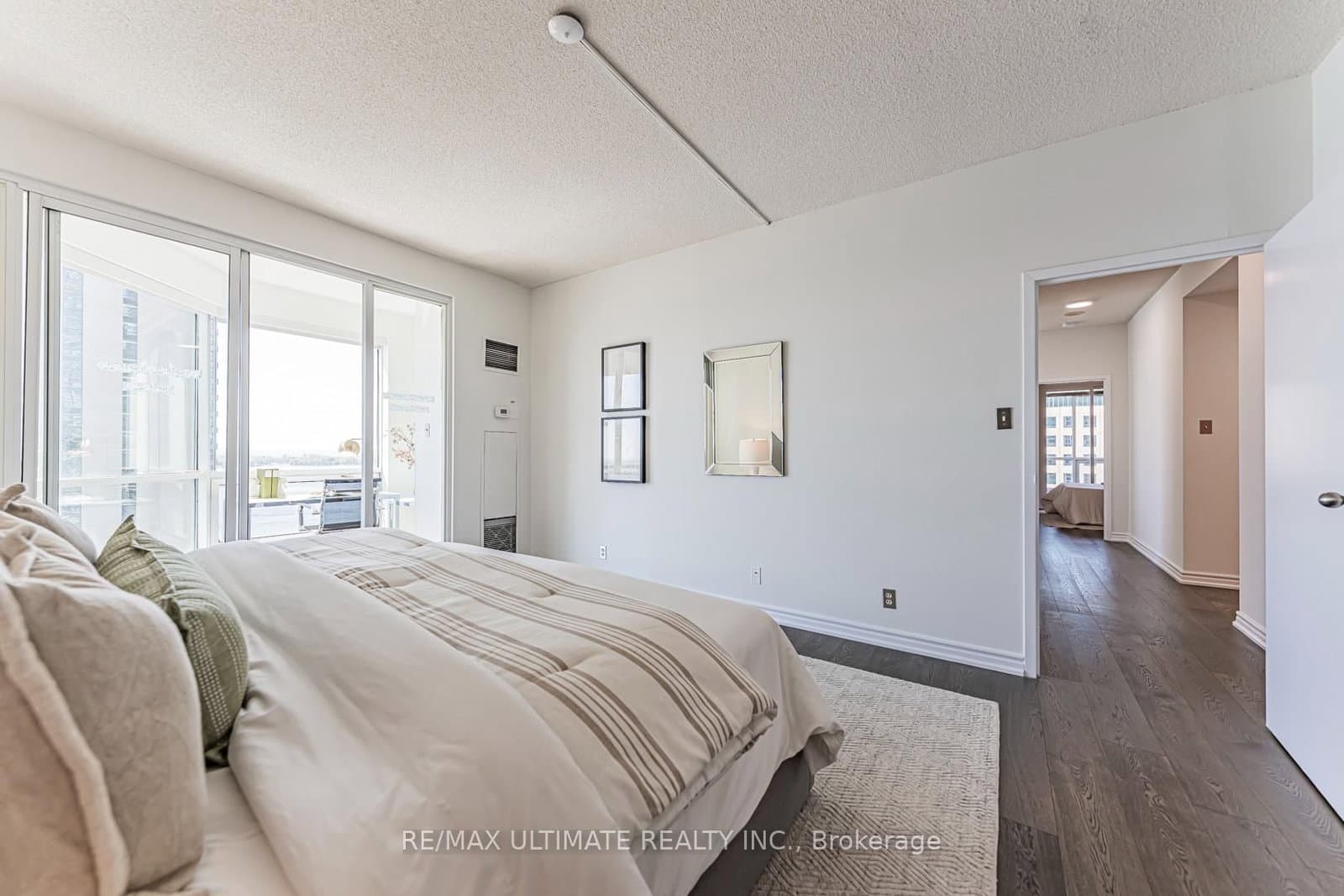 10 Queens Quay W, Unit 2206 thumbnail 24