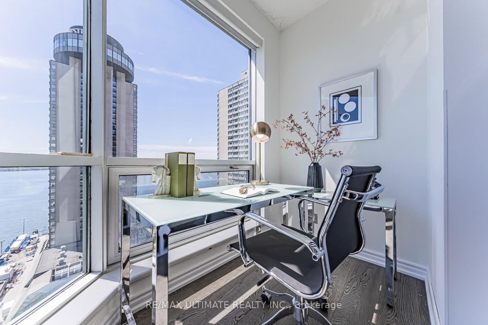 10 Queens Quay W, Unit 2206 thumbnail 32