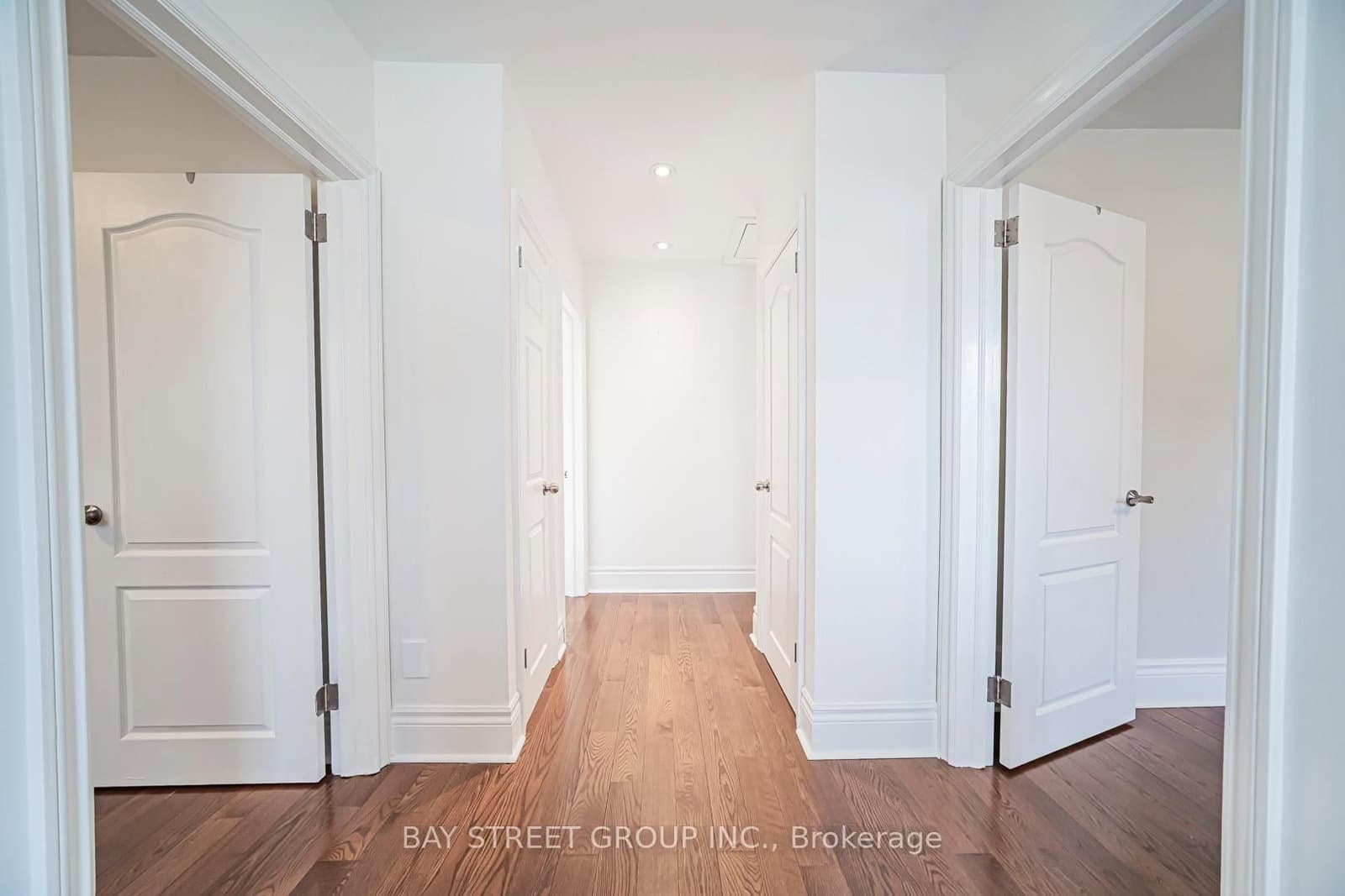 277 Lawrence Avenue E thumbnail 13