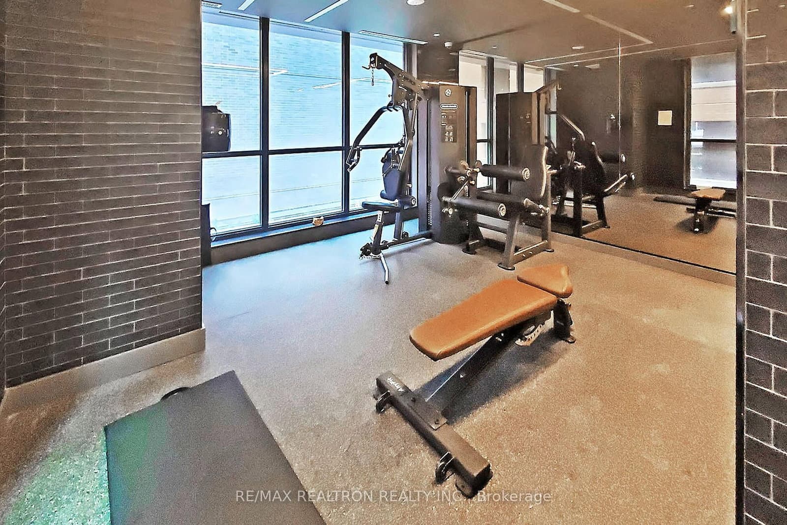 327 King Street W, Unit 4105 thumbnail 43