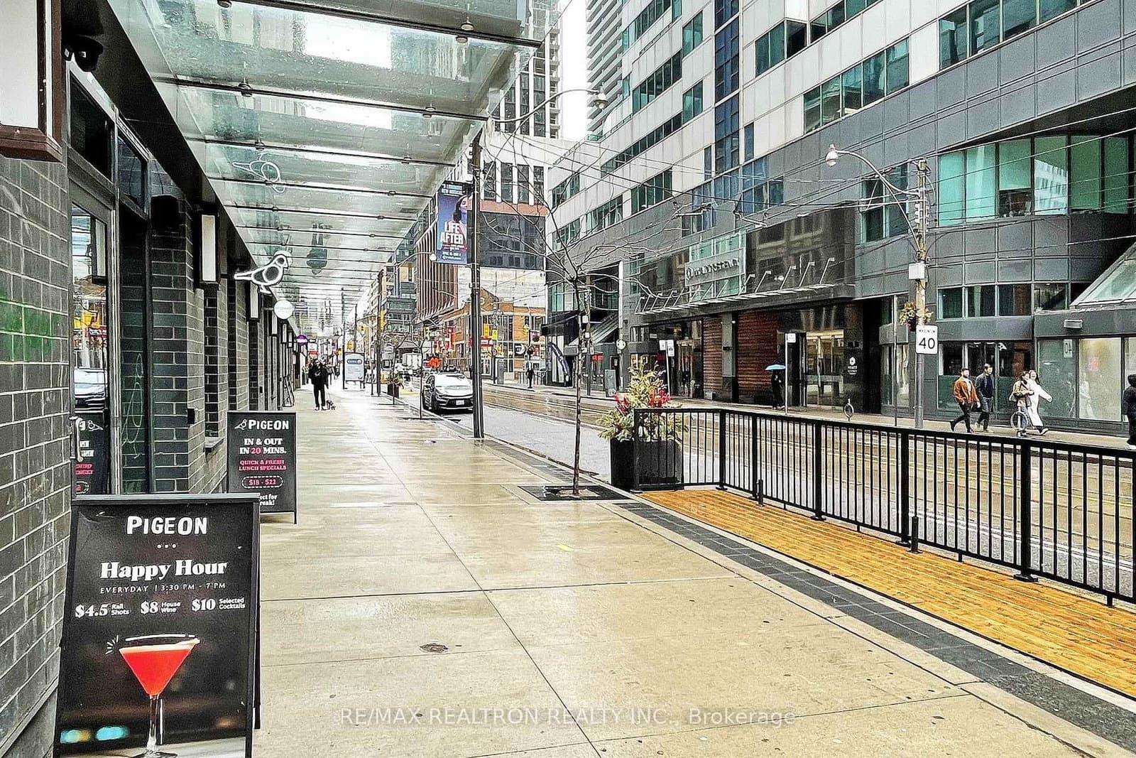 327 King Street W, Unit 4105 thumbnail 48