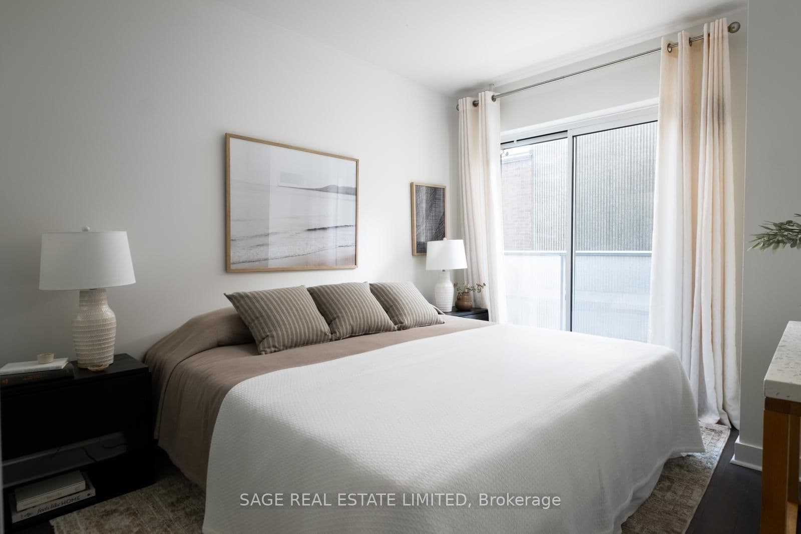 58 Orchard View Boulevard, Unit 313 thumbnail 10